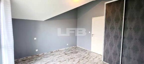 4 bedrooms Villa in Rumilly, France No. 206788 12