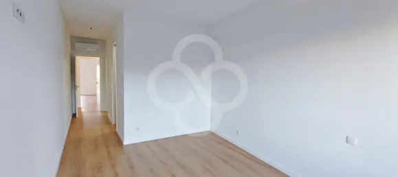 Квартира с 3 спальнями в Одивелаш, Португалия № 86448 2