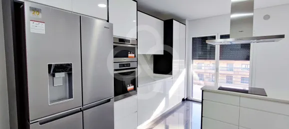 Квартира с 3 спальнями в Одивелаш, Португалия № 86448 15