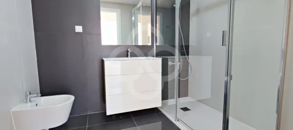 Квартира с 3 спальнями в Одивелаш, Португалия № 86448 18