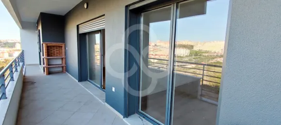 Квартира с 3 спальнями в Одивелаш, Португалия № 86448 20