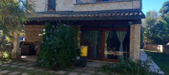 7 rooms Villa in Collecorvino, Italy No. 188070 7