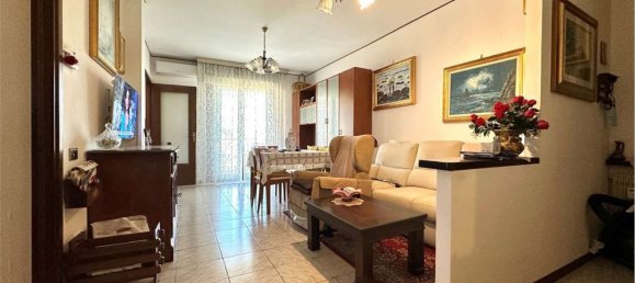 4 rooms Apartment in Castano Primo, Italy No. 303749 4