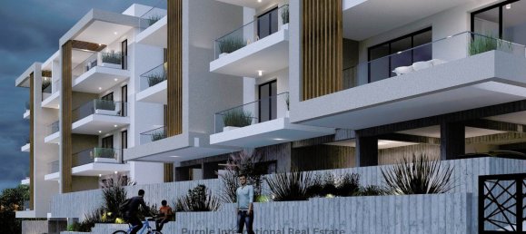 2 bedrooms Apartment in Limassol, Cyprus No. 22159 8