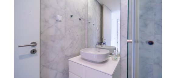 2 bedrooms Penthouse in Lisbon, Portugal No. 97421 21