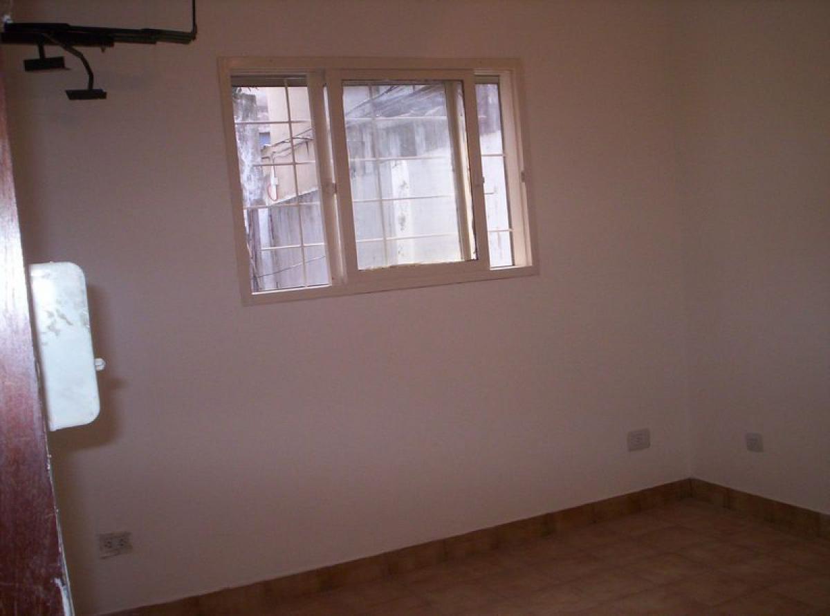 2 bedrooms House in Lomas de Zamora, Argentina No. 63918