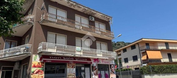 Gewerbliche Immobilie in Pozzilli, Italy 90m², Nr. 328338 4