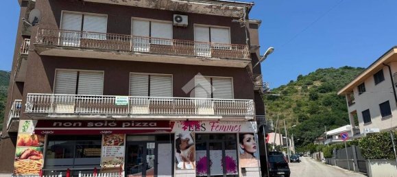 Gewerbliche Immobilie in Pozzilli, Italy 90m², Nr. 328338 6