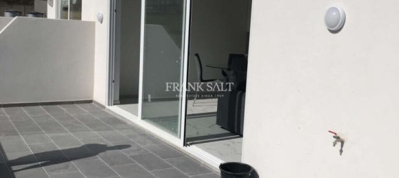 1 غرف نوم بانتهاوس في San Gwann, Malta رقم 6756 4