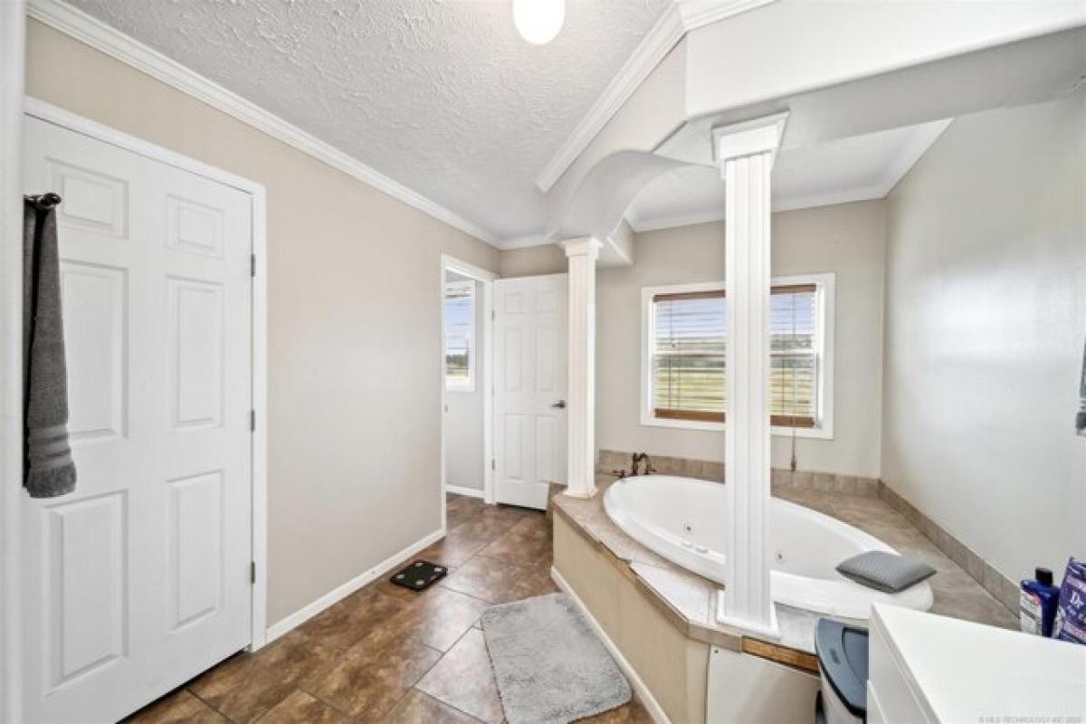  Land in Chouteau, USA No. 482549