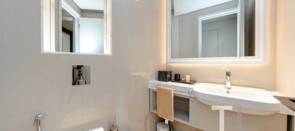 2 bedrooms Apartment in Burj Khalifa, UAE No. 95909 19