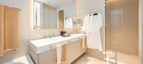 2 bedrooms Apartment in Burj Khalifa, UAE No. 95909 15