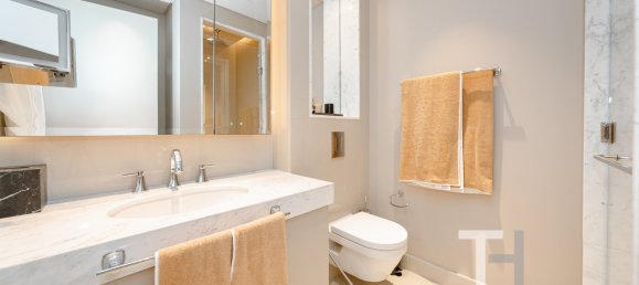 2 bedrooms Apartment in Burj Khalifa, UAE No. 95909 18