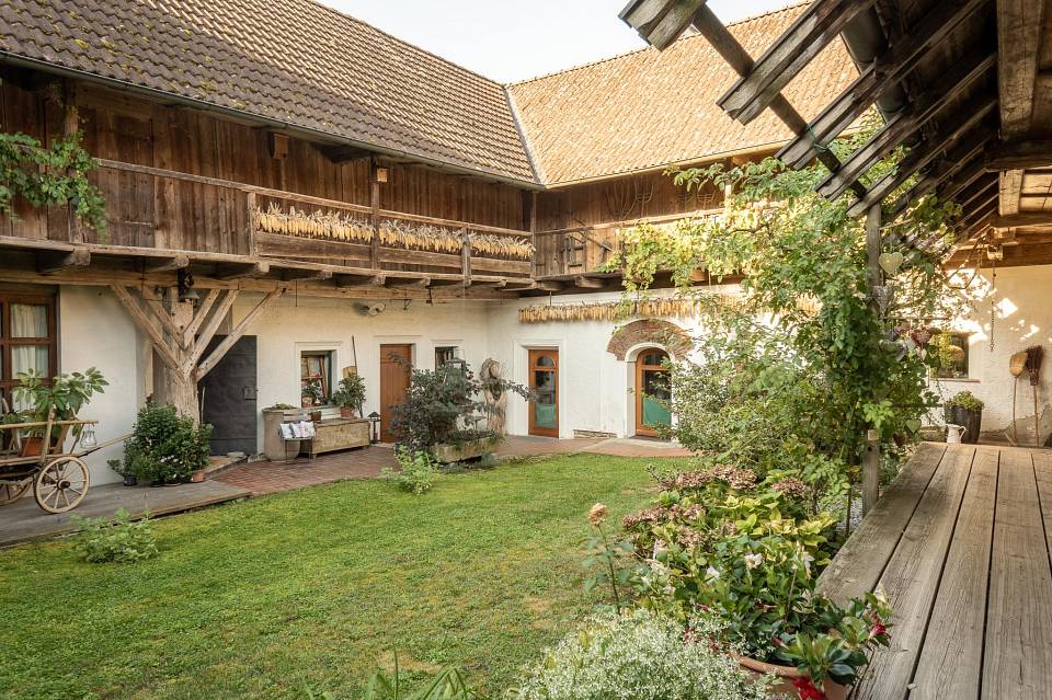 10-Zimmer Haus in Schlüßlberg, Austria, Nr. 77355