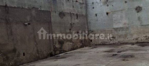 Склад 500м² в Комо, Италия № 314649 6