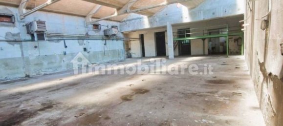 Склад 500м² в Комо, Италия № 314649 10