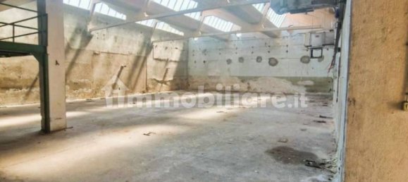 Склад 500м² в Комо, Италия № 314649 14