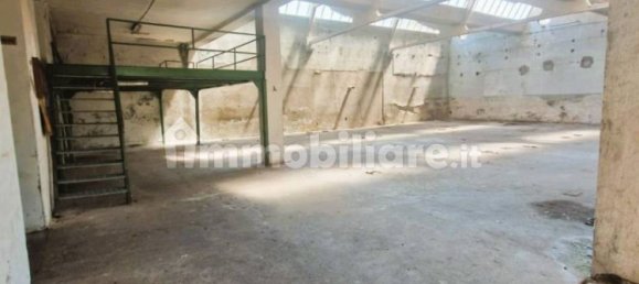 Склад 500м² в Комо, Италия № 314649 7