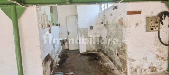 Склад 500м² в Комо, Италия № 314649 8