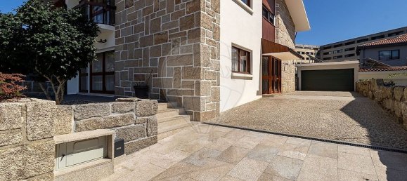 5 Schlafzimmer Haus in Sao Mamede de Infesta, Portugal, Nr. 20279 2