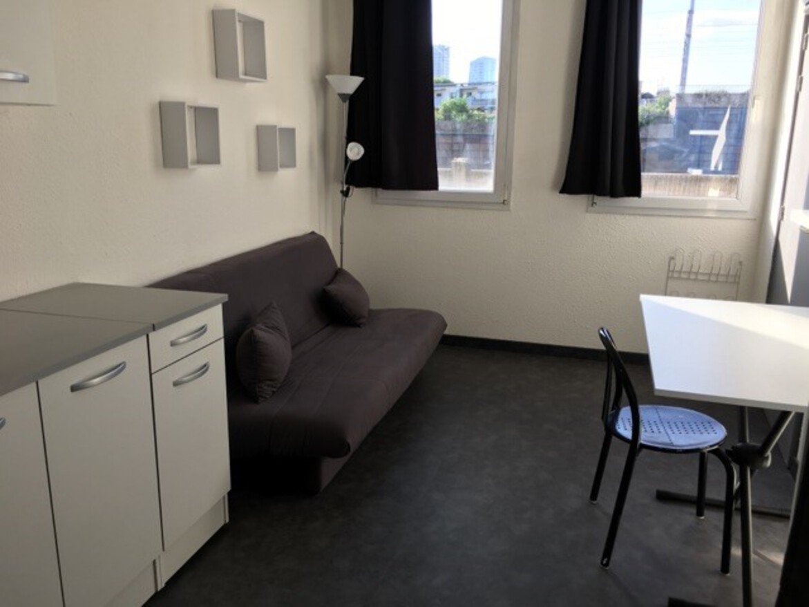 Studio in Lille, France No. 50630