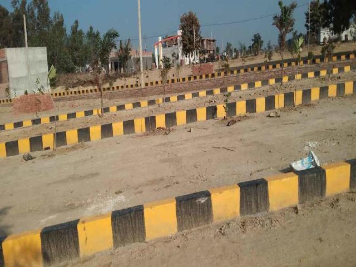  Land in Lucknow, India No. 30672