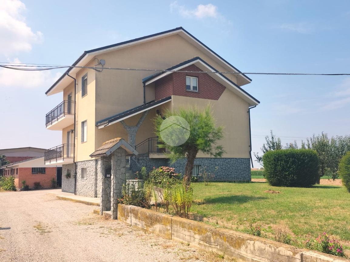 4غرفة فيلا في Cuneo, Italy رقم 151587