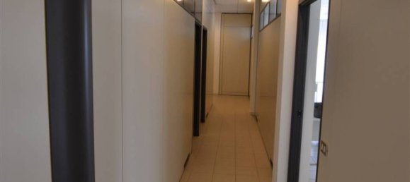  مكتب في Jesi, Italy 210متر مربع رقم 121643 4