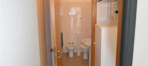  مكتب في Jesi, Italy 210متر مربع رقم 121643 9