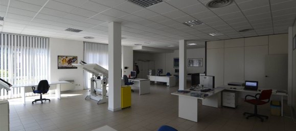  مكتب في Jesi, Italy 210متر مربع رقم 121643 20