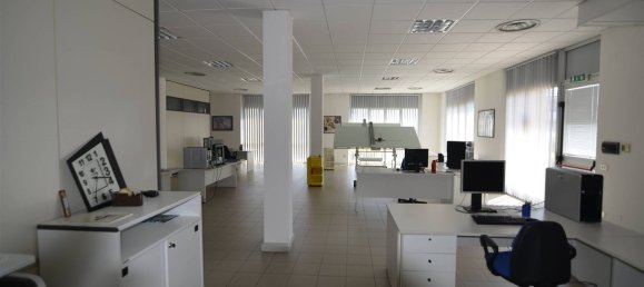  مكتب في Jesi, Italy 210متر مربع رقم 121643 17