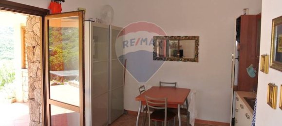 Villa de 4 dormitorios en Trinità d'Agultu e Vignola, Italy No. 223126 6