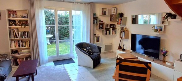 Casa de 4 dormitorios en Neauphle-le-Chateau, France No. 329956 3