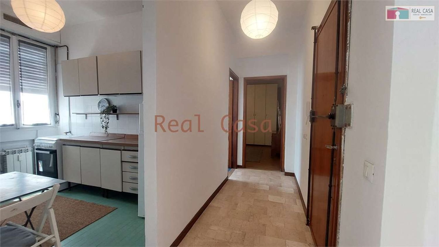 2غرفة شقة في Modena, Italy رقم 282405