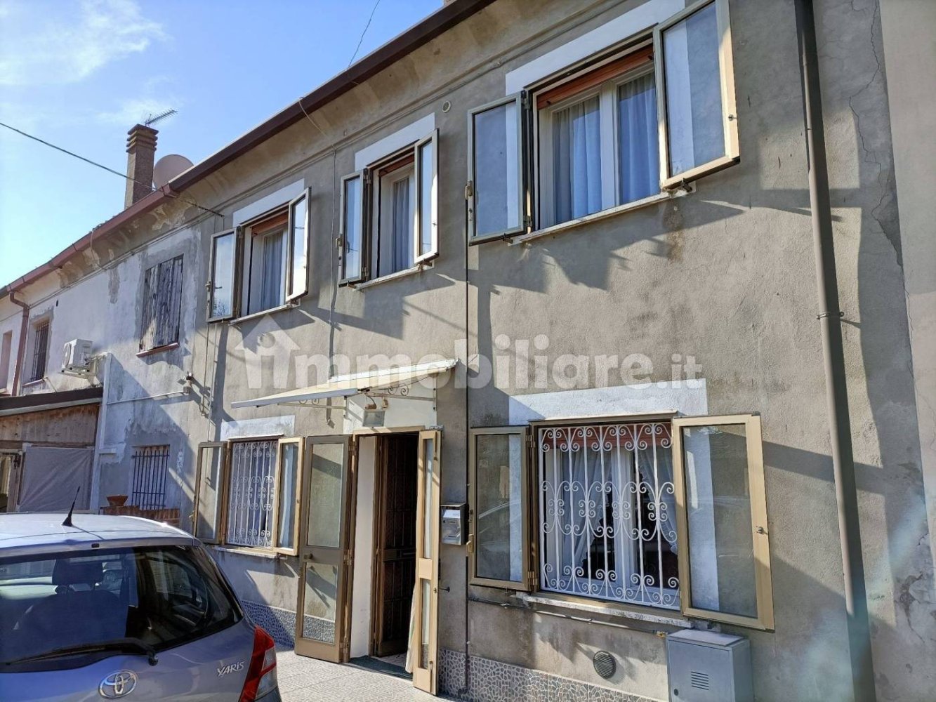 2 bedrooms House in Riva del Po, Italy No. 173897