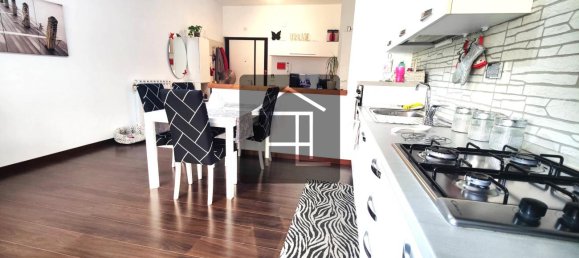 4-salle Appartement à Velletri, Italy No. 64111 21