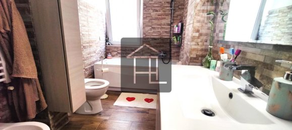 4-salle Appartement à Velletri, Italy No. 64111 13