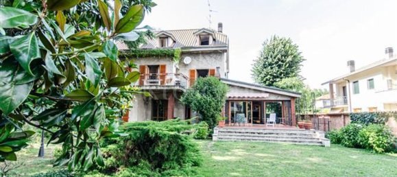 7 Schlafzimmer Villa in Nova Milanese, Italy, Nr. 361171 12