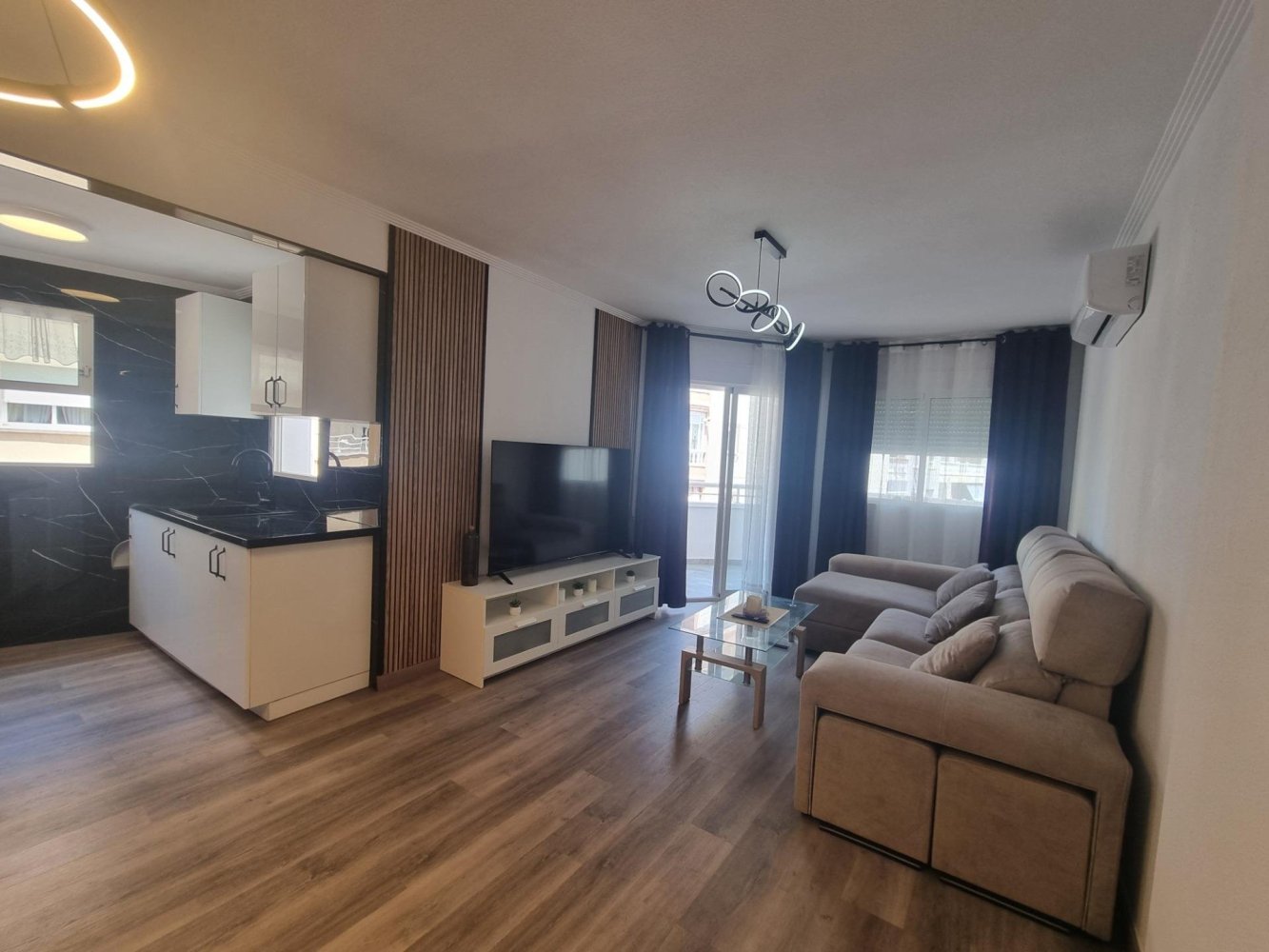 1 chambre appartement à vendre à Torrevieja, Alicante, Valencian Community, Spain № 368347