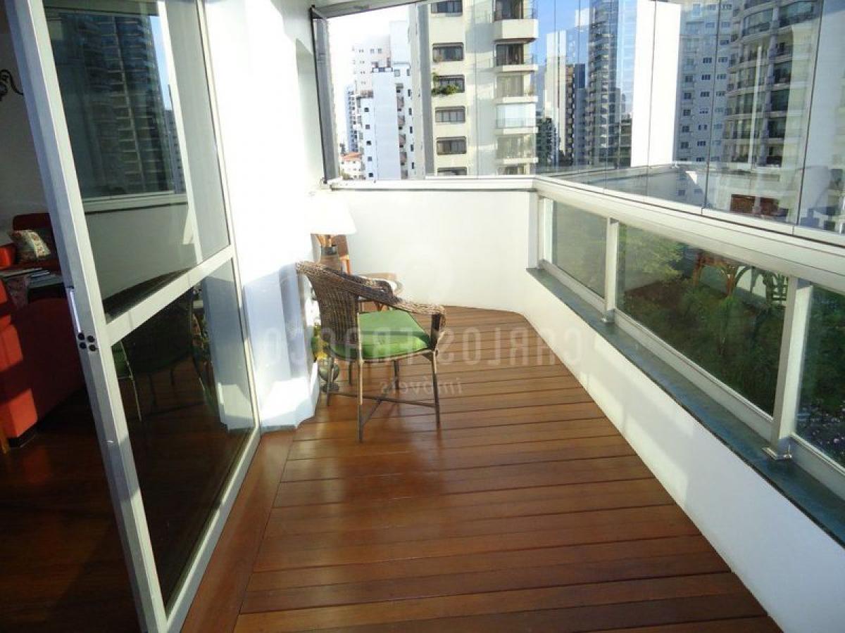 3 bedrooms Apartment in Sao Paulo, Brazil No. 594098
