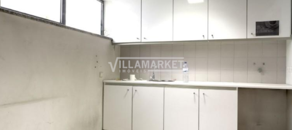 420m² Commercial property in Pombal, Portugal No. 90283 3