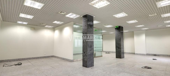 420m² Commercial property in Pombal, Portugal No. 90283 4