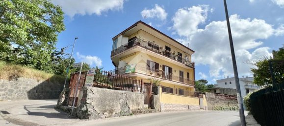 1 bedroom Apartment in Marano di Napoli, Italy No. 33950 8