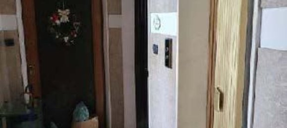 7 rooms Apartment in Naples, Italy No. 10990 4