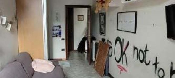 7 rooms Apartment in Naples, Italy No. 10990 9