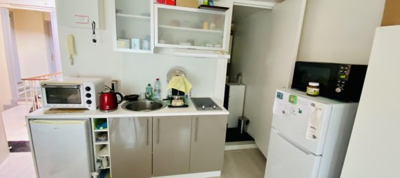 Studio in Troyes, France No. 94639 3