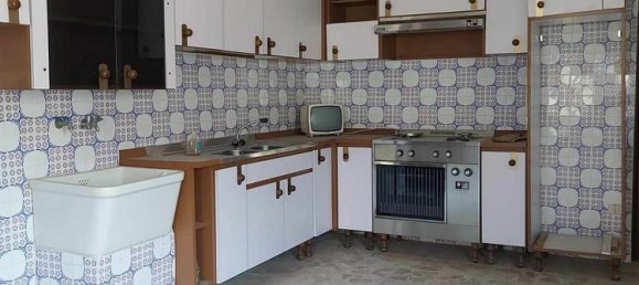 6 rooms Apartment in Naro, Italy No. 74762 12