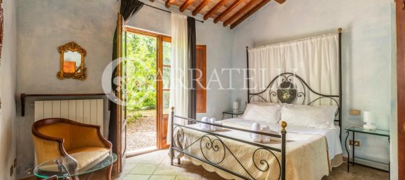 Casa de 23 divisões em Volterra, Italy N.º 12864 26