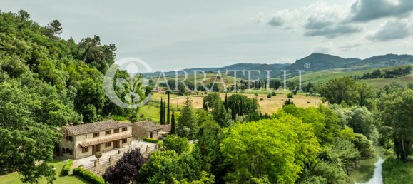 Casa de 23 divisões em Volterra, Italy N.º 12864 47