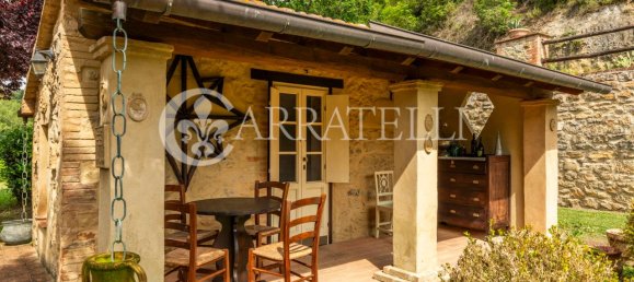 Casa de 23 divisões em Volterra, Italy N.º 12864 38